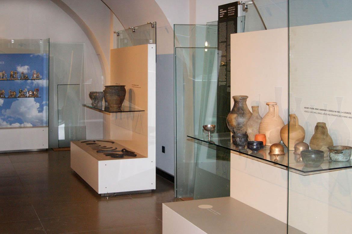 Pohľad do expozície Múzea vinohradníctva, Apponyiho palác 